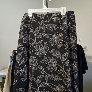 Chic Black Floral A-Line Skirt